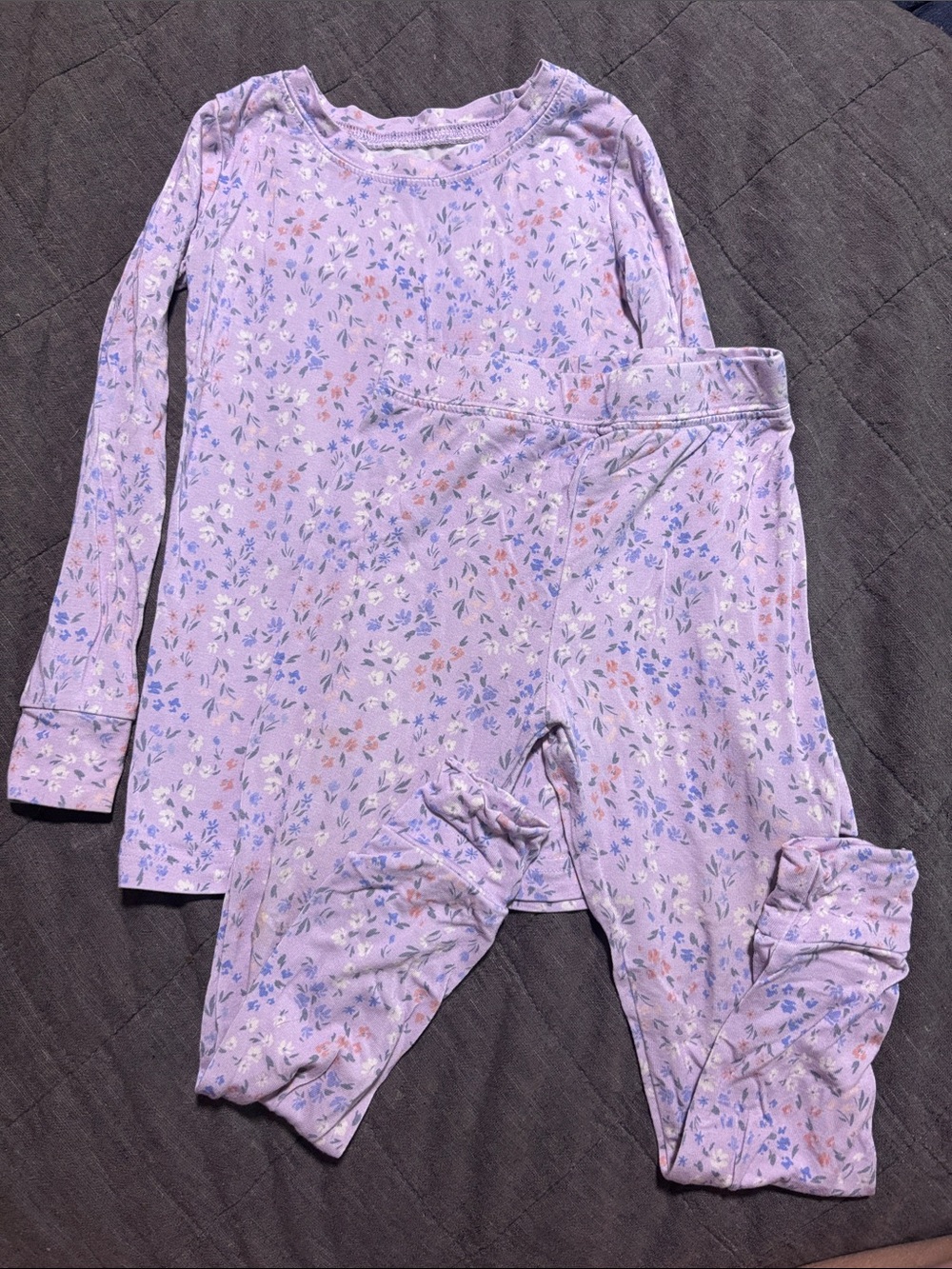 Early Grey Floral Long-Sleeve Pajama Set